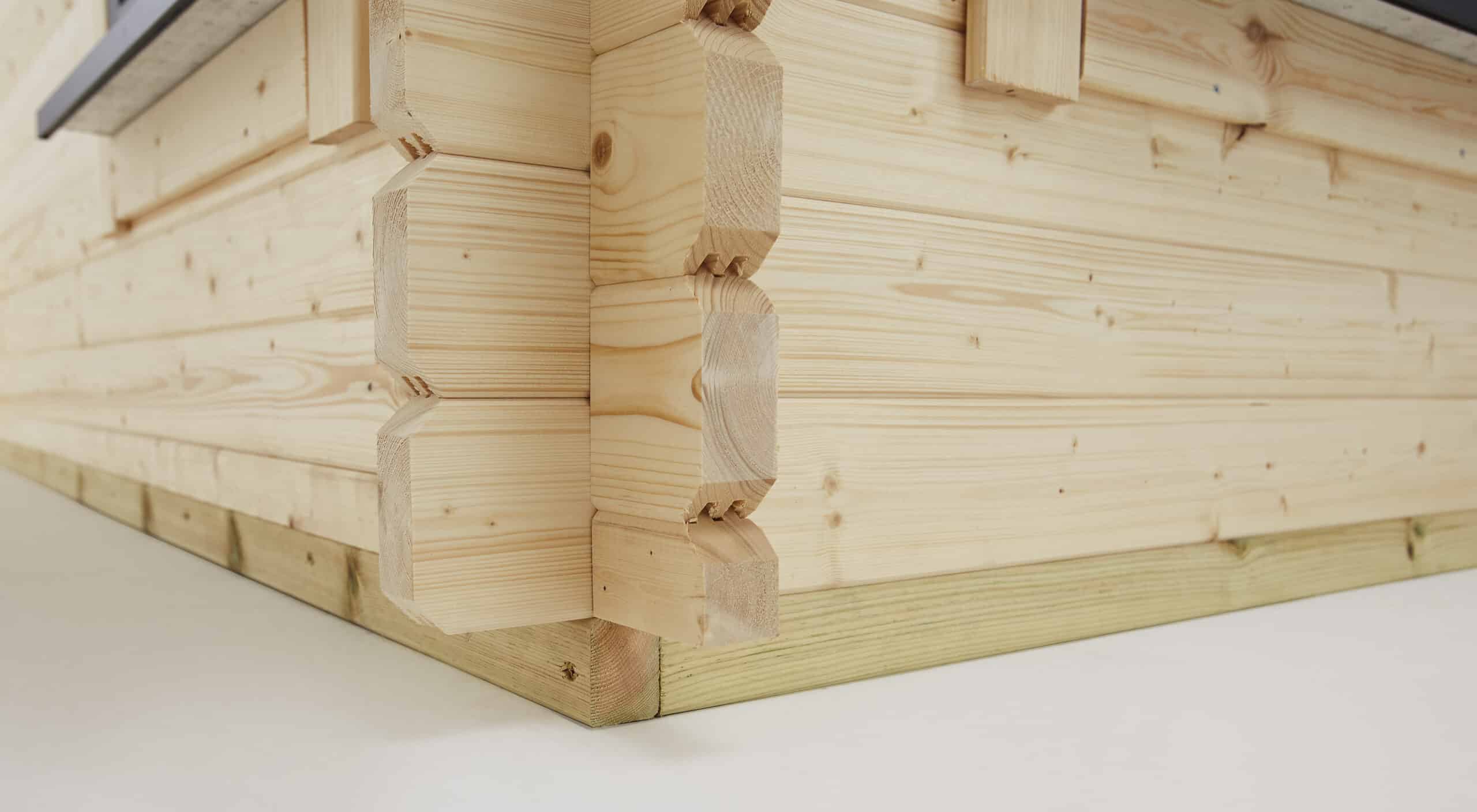 innovative-notching-for-log-cabins-highlighting-crafts