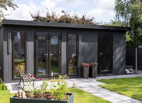 the-combi-garden-room-by-roundpeg
